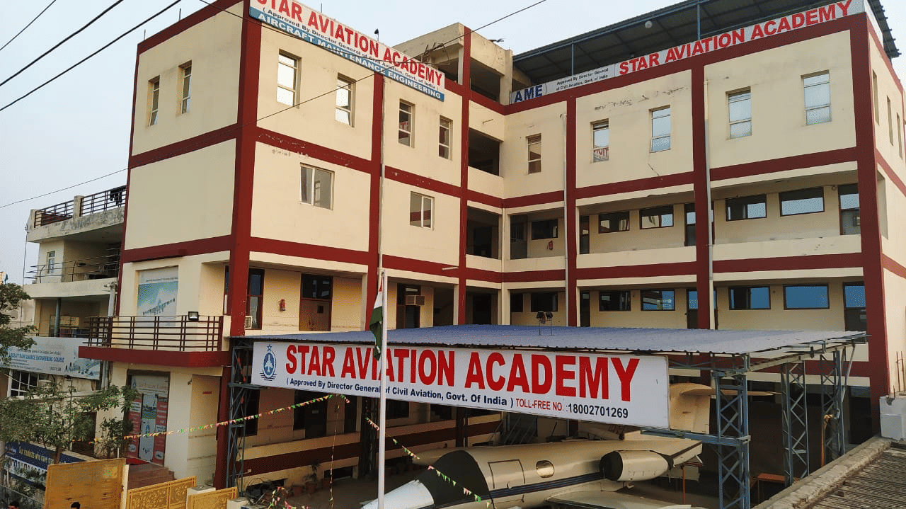 Star Aviation Academy Gurgaon Academic Building photo 2